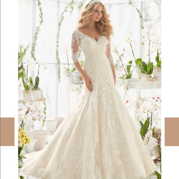 Wedding dress